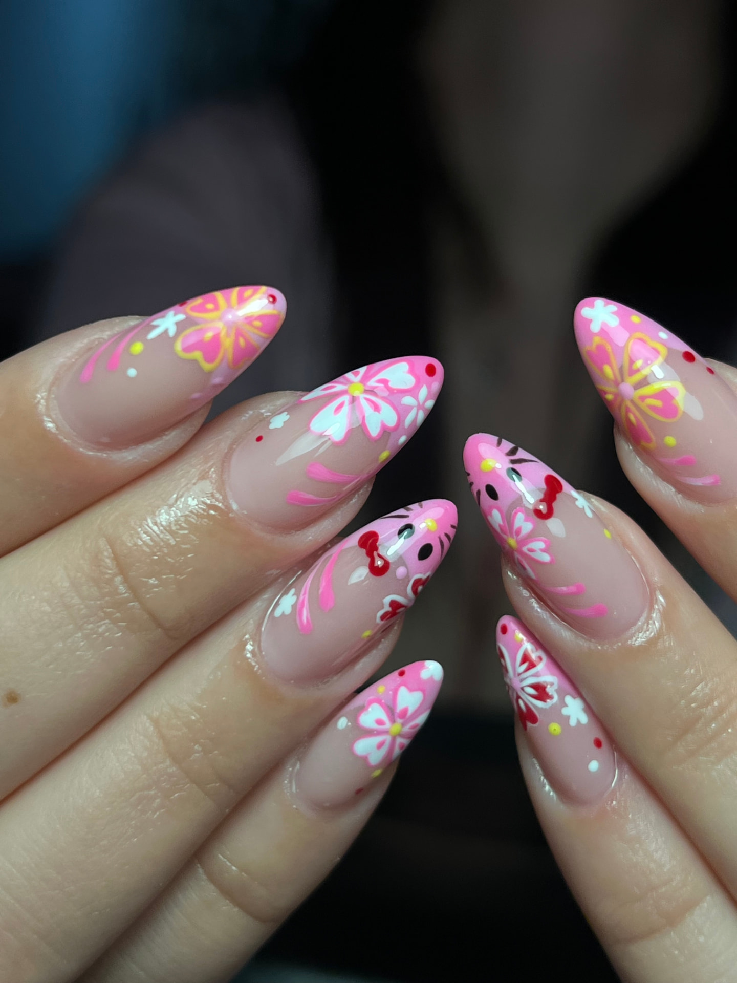 NAIL ART CRÉATIF